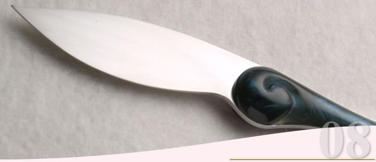 knife detail